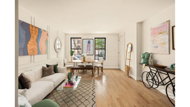 69 CLERMONT Avenue, New York City, NY 11205