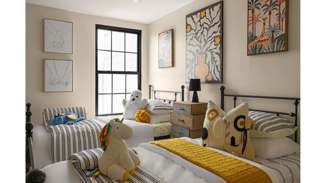 69 CLERMONT Avenue, New York City, NY 11205