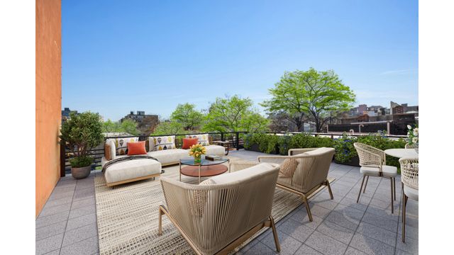 69 CLERMONT Avenue, New York City, NY 11205