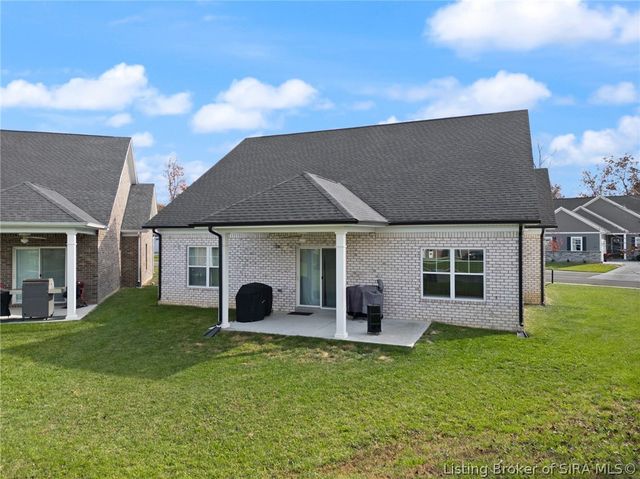 2079 Prestwick Place, Henryville, IN 47126