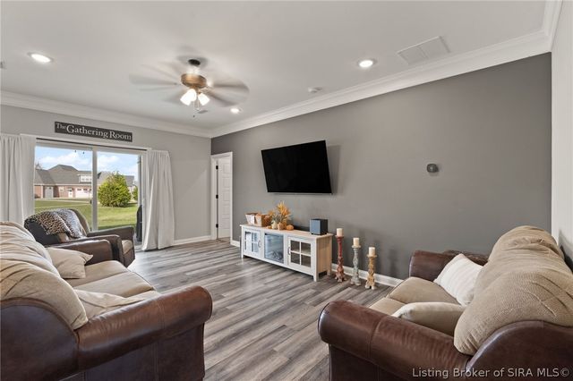 2079 Prestwick Place, Henryville, IN 47126
