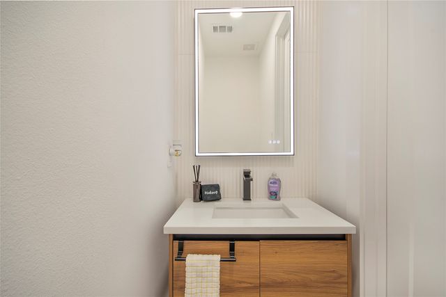 7336 Flyers Way, Dallas, TX 75235