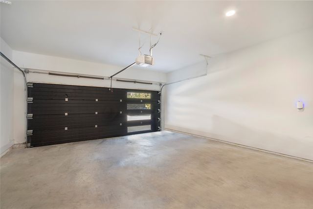 7336 Flyers Way, Dallas, TX 75235