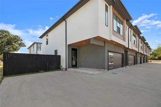 7336 Flyers Way, Dallas, TX 75235