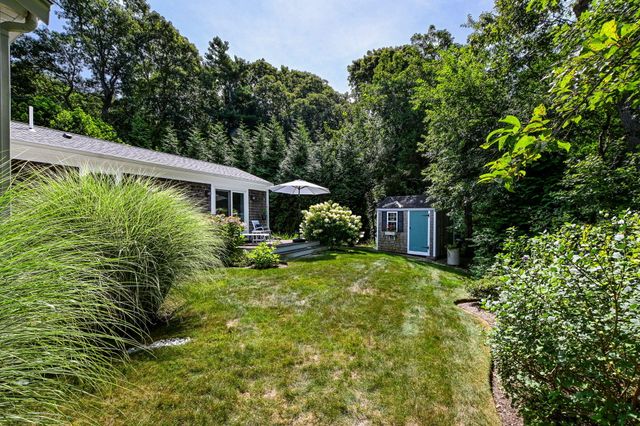 31 Garrison Road, Falmouth, MA 02540