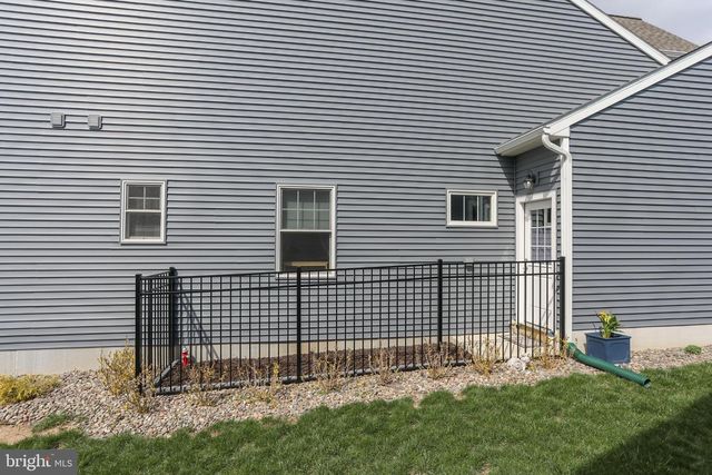 1100 ALDEN WAY, Lebanon, PA 17042