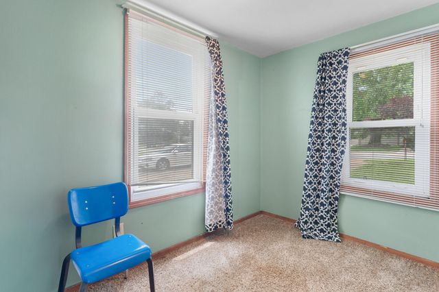 922 S Scenic Avenue, Springfield, MO 65802