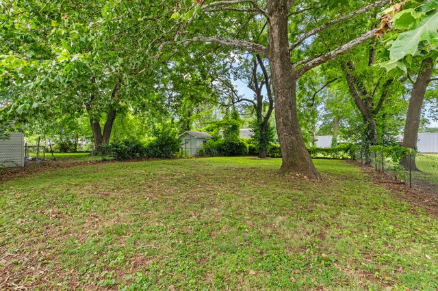 922 S Scenic Avenue, Springfield, MO 65802