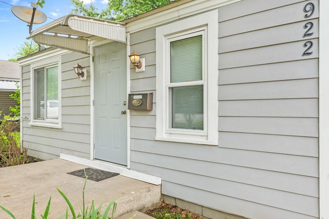 922 S Scenic Avenue, Springfield, MO 65802
