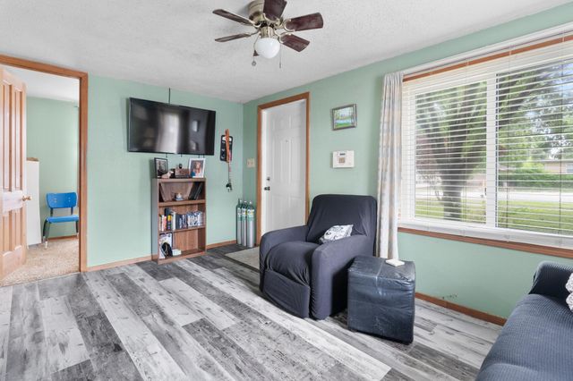 922 S Scenic Avenue, Springfield, MO 65802