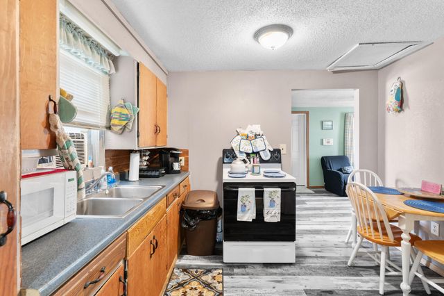 922 S Scenic Avenue, Springfield, MO 65802