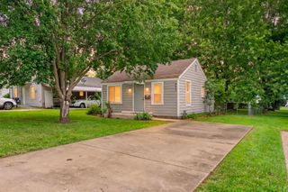 922 S Scenic Avenue, Springfield, MO 65802