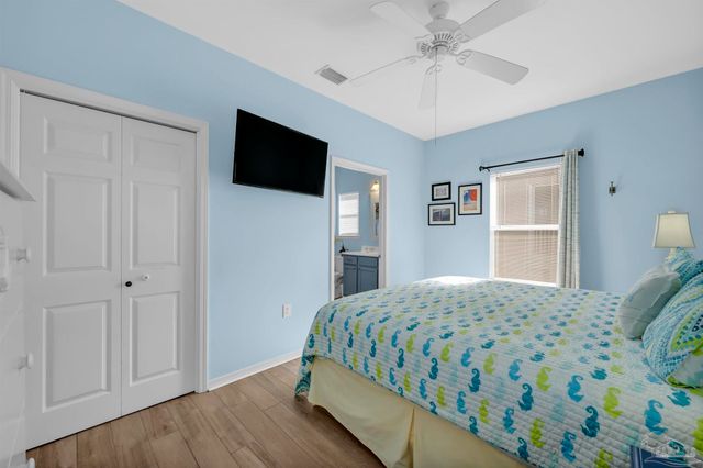 401 W Buchanan Ct, Gulf Shores, AL 36542