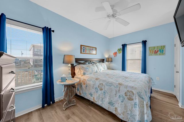 401 W Buchanan Ct, Gulf Shores, AL 36542