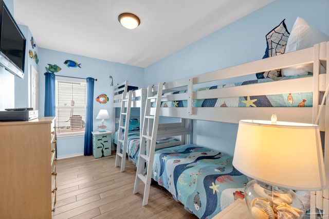 401 W Buchanan Ct, Gulf Shores, AL 36542