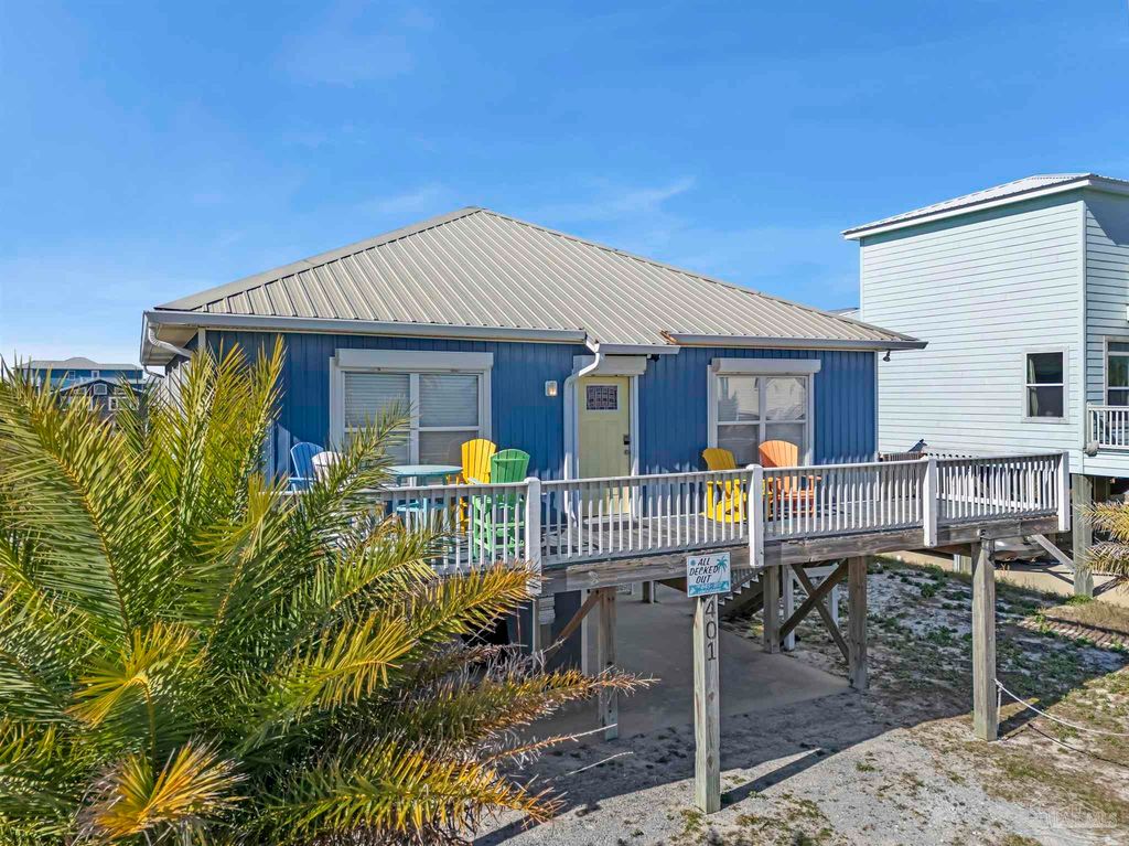 401 W Buchanan Ct, Gulf Shores, AL 36542