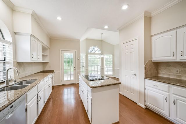 2214 Cherrytree Ridge Lane, Houston, TX 77062