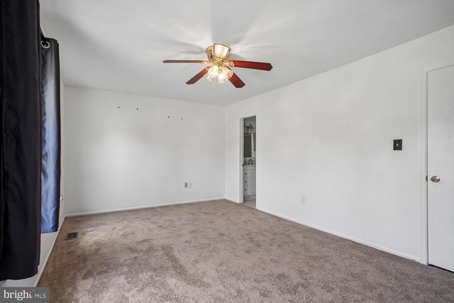 7864 COLONIAL VILLAGE ROW, Annandale, VA 22003