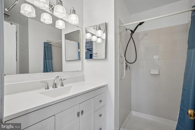 7864 COLONIAL VILLAGE ROW, Annandale, VA 22003