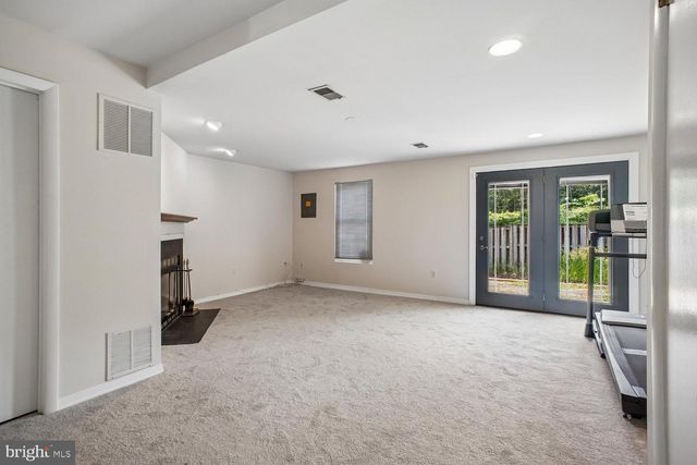 7864 COLONIAL VILLAGE ROW, Annandale, VA 22003