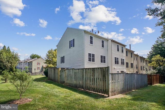 7864 COLONIAL VILLAGE ROW, Annandale, VA 22003