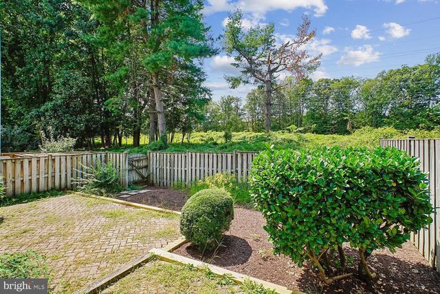 7864 COLONIAL VILLAGE ROW, Annandale, VA 22003