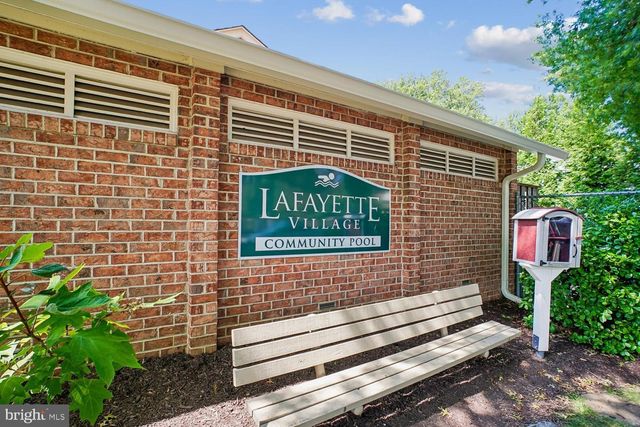7864 COLONIAL VILLAGE ROW, Annandale, VA 22003