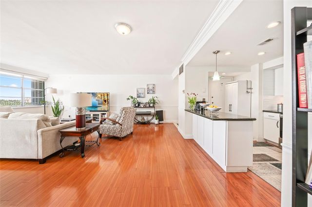 2100 Sans Souci Blvd B1006, North Miami, FL 33181