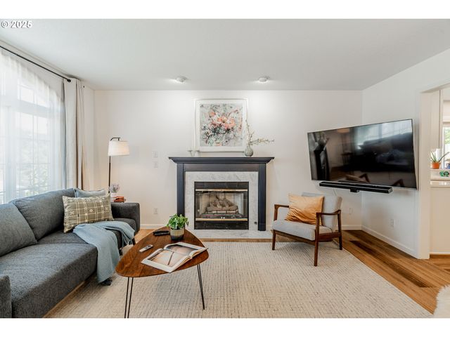4606 Sw MARTHA St, Portland, OR 97221