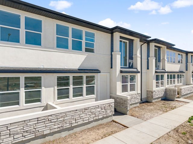 741 S HARRISON DR, Springville, UT 84663