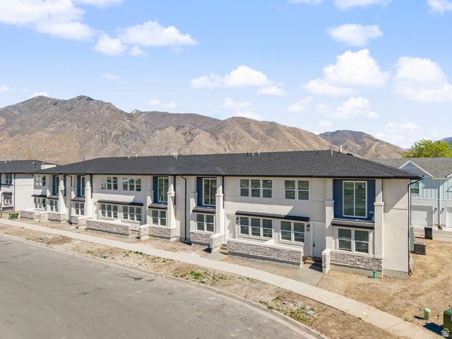 741 S HARRISON DR, Springville, UT 84663