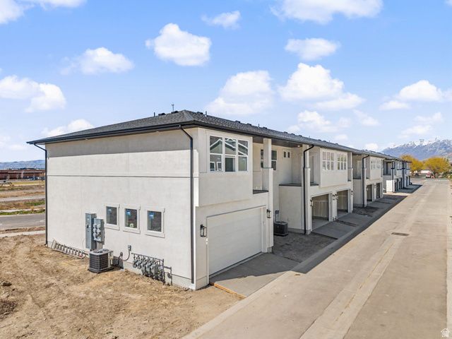 741 S HARRISON DR, Springville, UT 84663