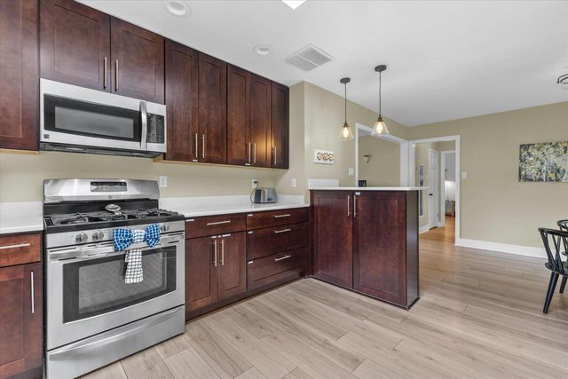 114 113th STREET, Pleasant Prairie, WI 53158