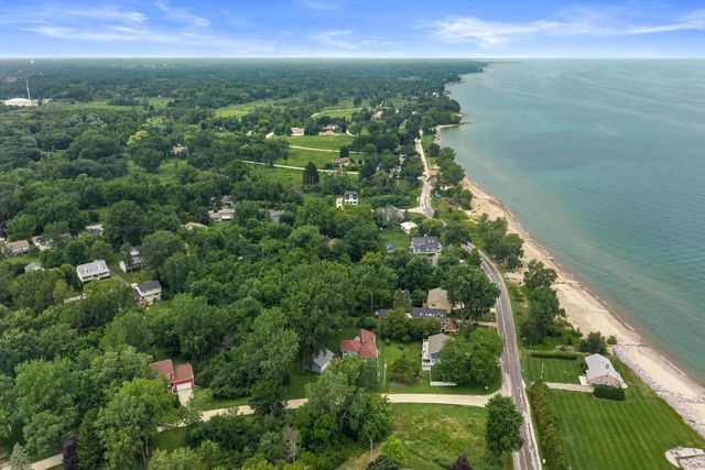 114 113th STREET, Pleasant Prairie, WI 53158