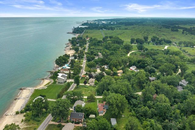 114 113th STREET, Pleasant Prairie, WI 53158