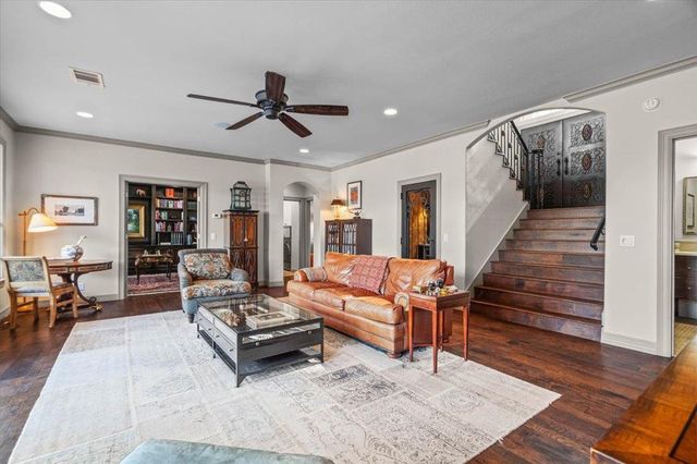 5201 Great Divide DR, Bee Cave, TX 78738