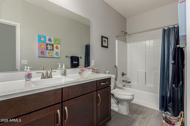 18597 W ROBIN Lane, Surprise, AZ 85387