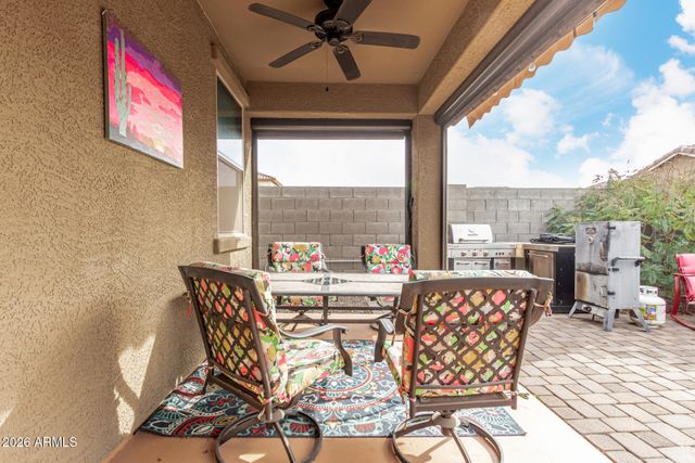 18597 W ROBIN Lane, Surprise, AZ 85387