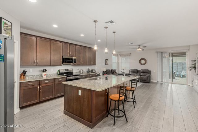 18597 W ROBIN Lane, Surprise, AZ 85387