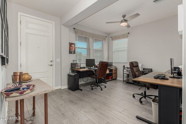 18597 W ROBIN Lane, Surprise, AZ 85387