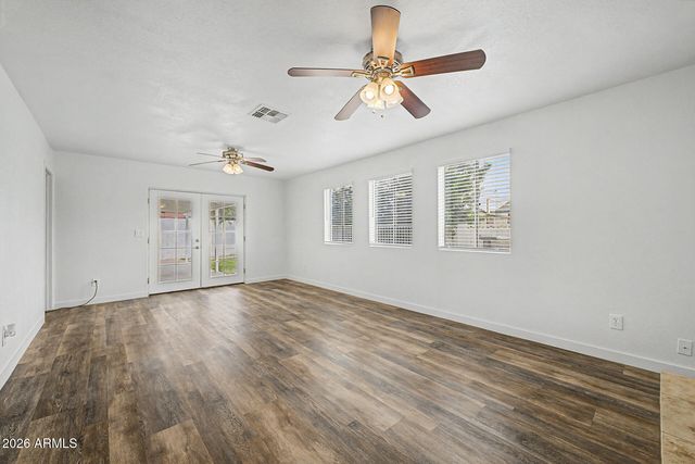 2801 E ANGELA Drive, Phoenix, AZ 85032