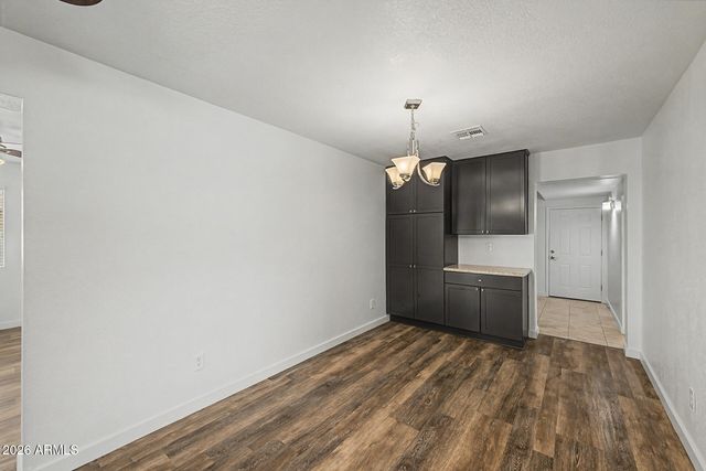 2801 E ANGELA Drive, Phoenix, AZ 85032