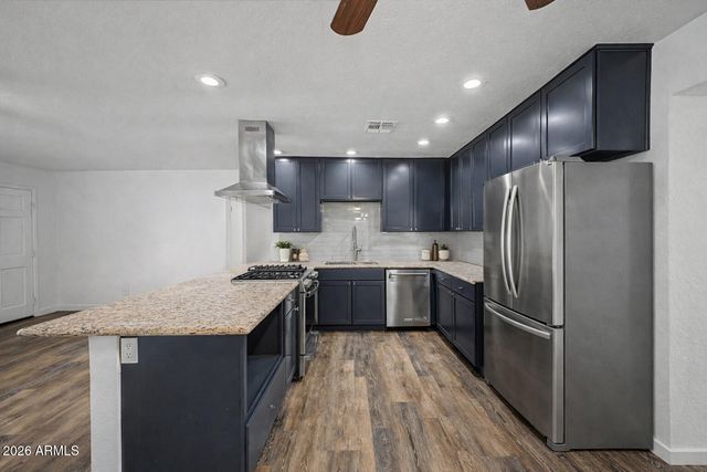 2801 E ANGELA Drive, Phoenix, AZ 85032