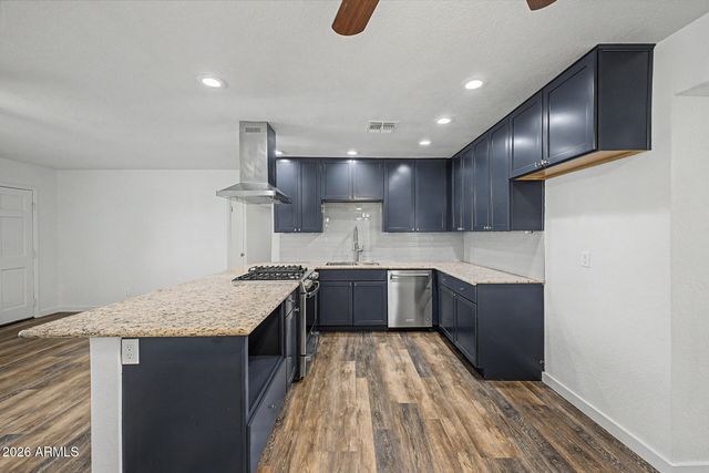 2801 E ANGELA Drive, Phoenix, AZ 85032