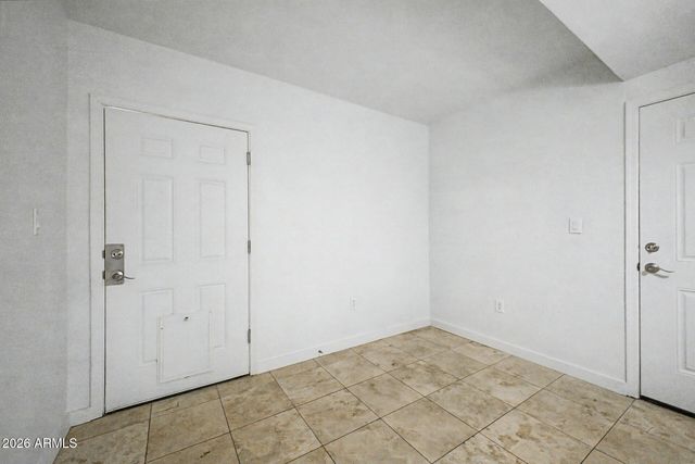 2801 E ANGELA Drive, Phoenix, AZ 85032