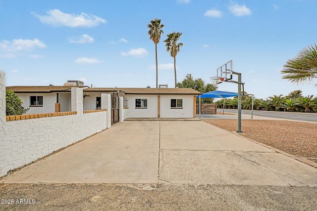 2801 E ANGELA Drive, Phoenix, AZ 85032