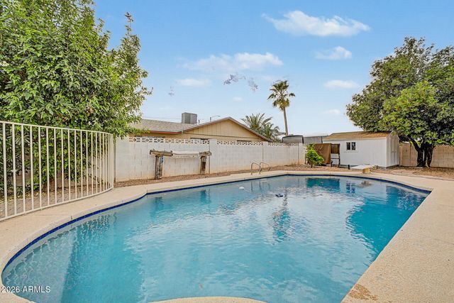 2801 E ANGELA Drive, Phoenix, AZ 85032