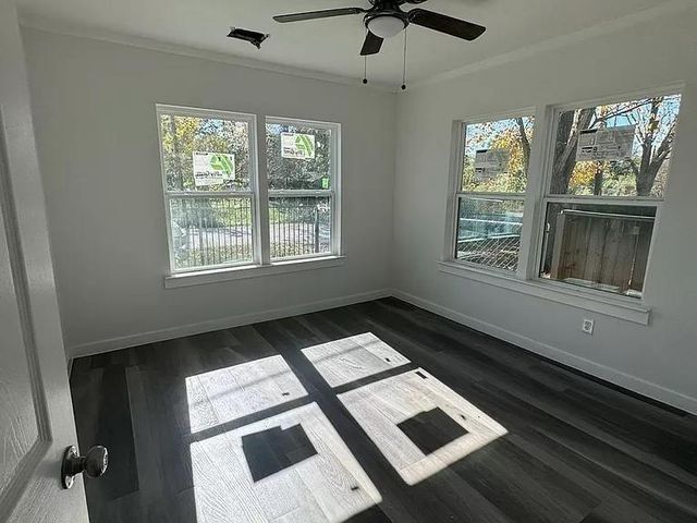 3903 Broyles, Houston, TX 77026