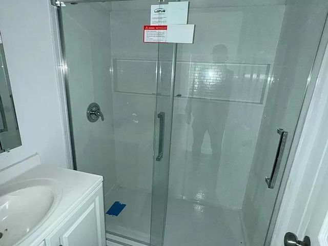 3903 Broyles, Houston, TX 77026