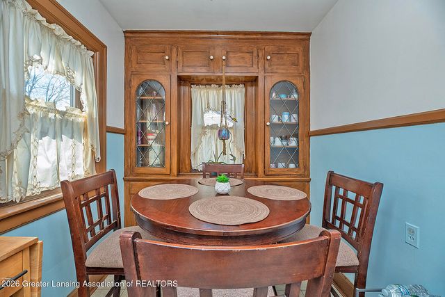 524 Everett Drive, Lansing, MI 48915